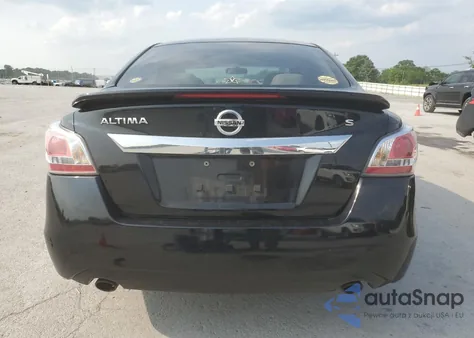 2015 Nissan Altima 2.5 из США, поврежденный, VIN 1N4AL3AP3FC104522